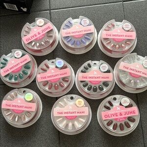 10/$69 Olive & June Press-On Nails Set - Assorted Colors